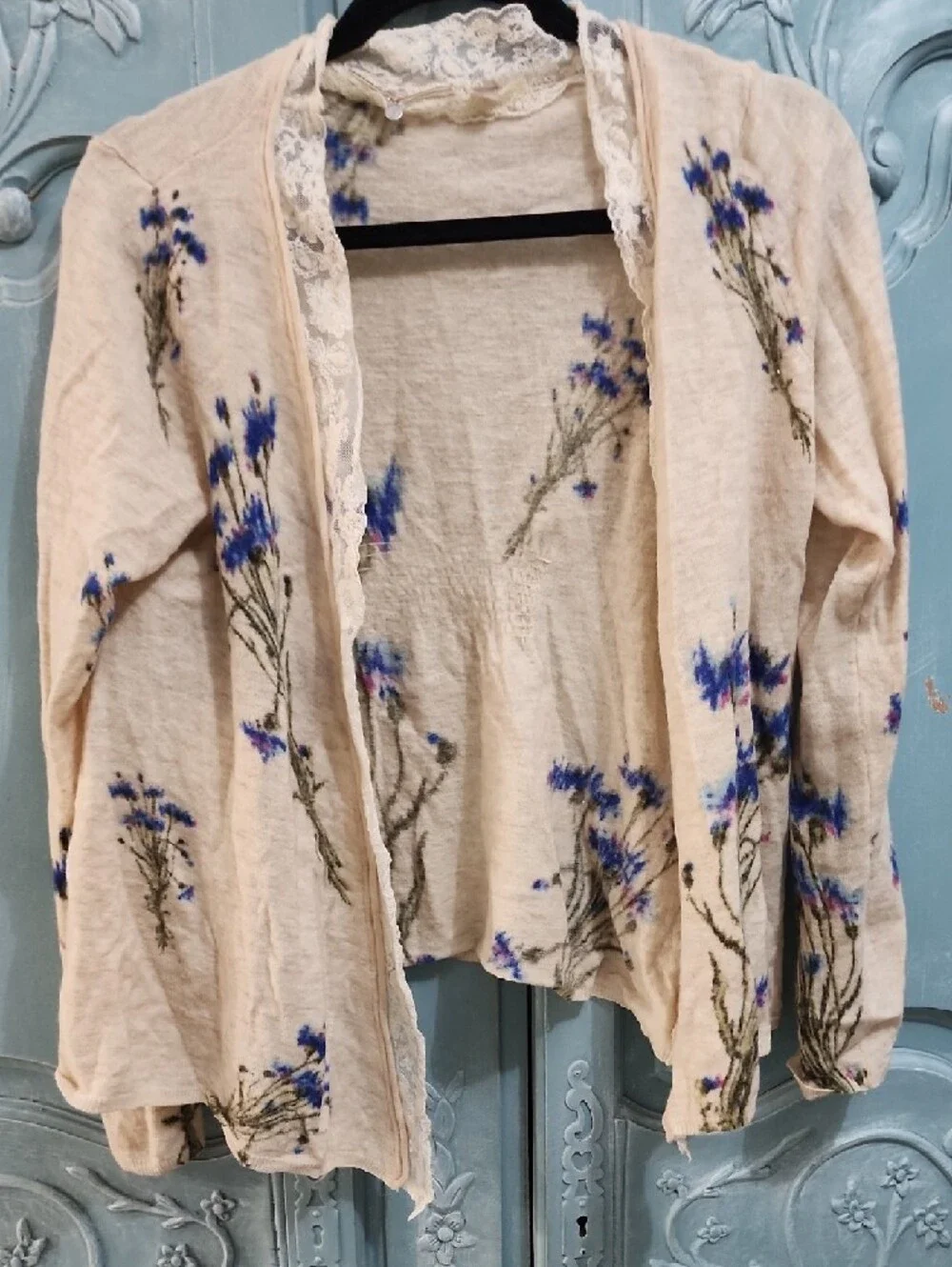 Knitted & Knotted Anthropologie Floral Cardigan - Picture 5 of 8